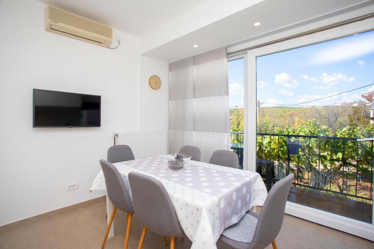 Apartment Falichi Пломин Екстериор снимка