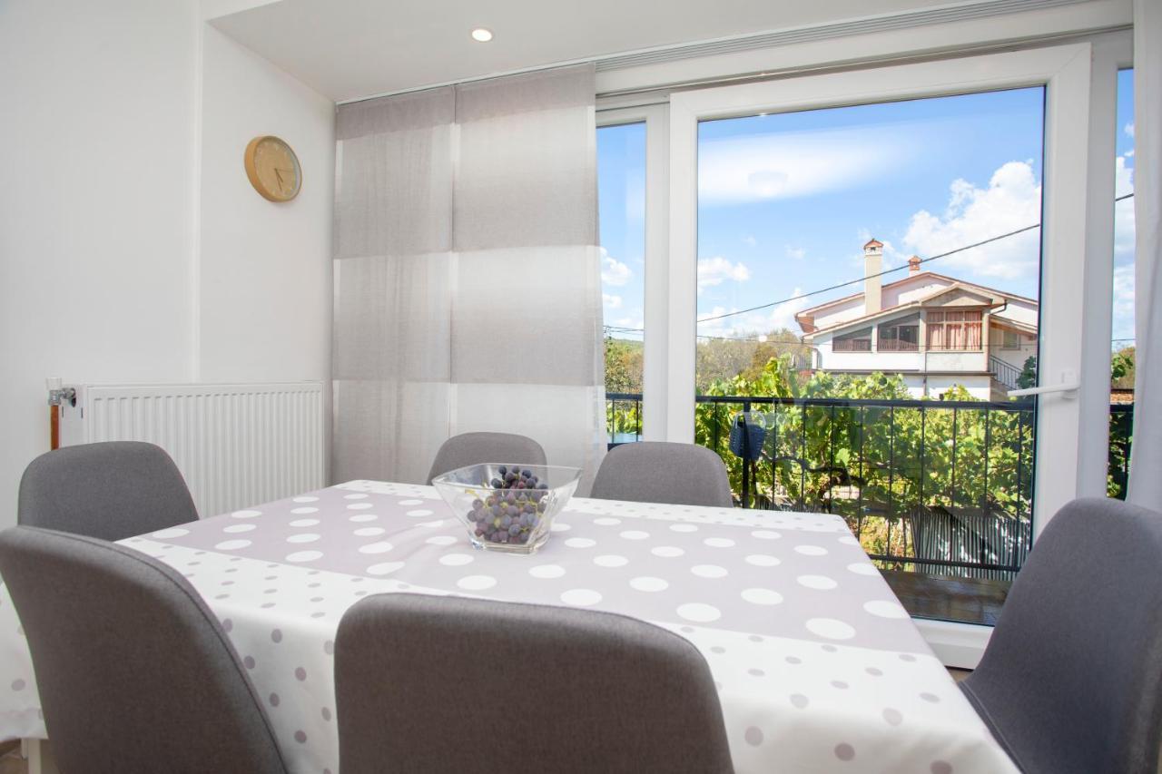 Apartment Falichi Пломин Екстериор снимка