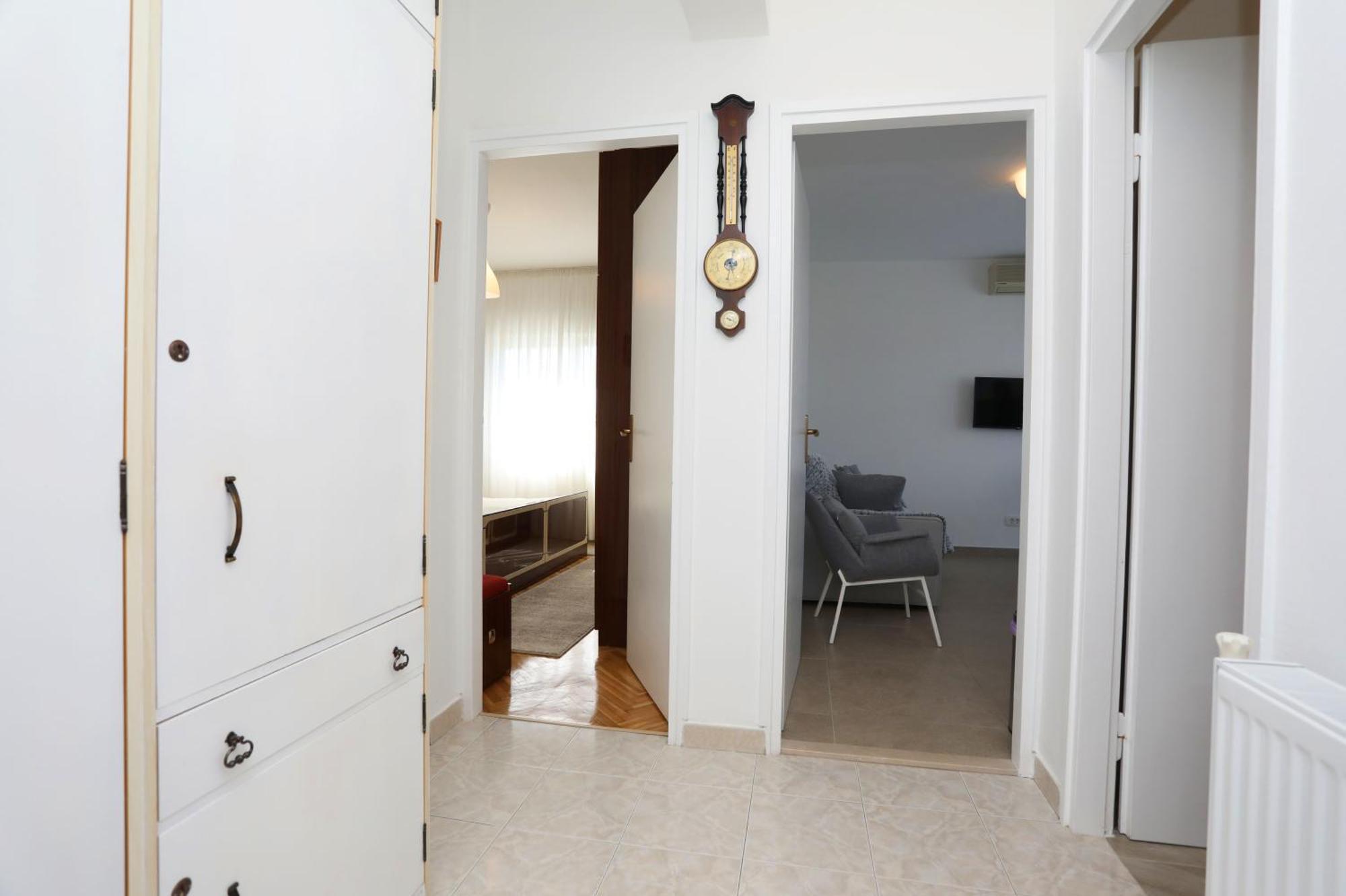 Apartment Falichi Пломин Екстериор снимка