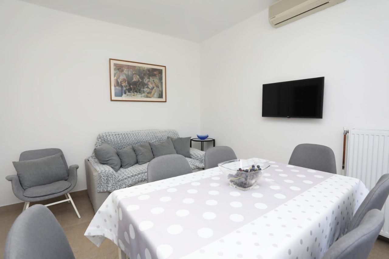 Apartment Falichi Пломин Екстериор снимка